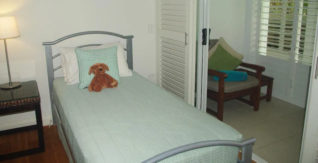 ***** Resort Serenity At The Beach Palm Cove Australia
