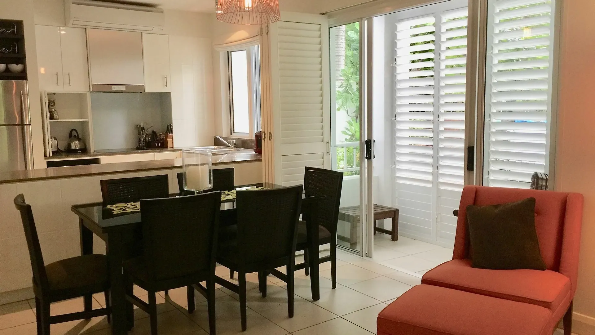 ***** Resort Serenity At The Beach Palm Cove Australia